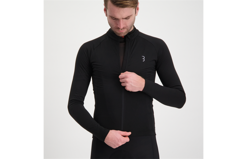 Large-BBW-237_Transition-Jersey_black_model-zipper